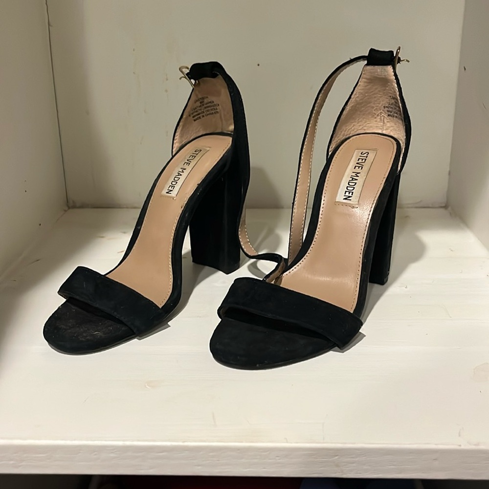 Black Steve Madden chunky heels